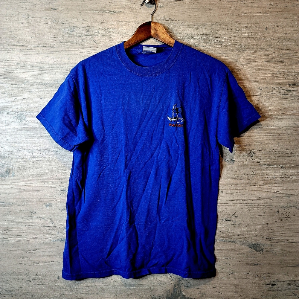 Vintage Hawaii Embroidered T Shirt. Perfect! Soft!